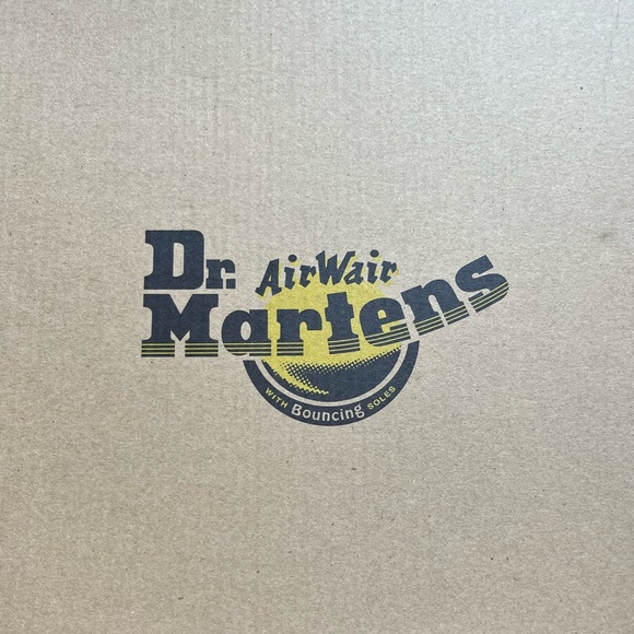 Women’s Dr. Martens AirWair size 11 with leather care balm - Picture 9 of 9
